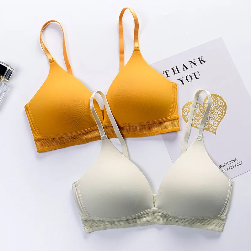 คุณภาพสูงผู้หญิงกีฬา Bras Fast แห้งยืดหยุ่นเบาะ GYM Running skeep Bra สีทึบฟิตเนสโยคะกีฬา Breathable Tops lady