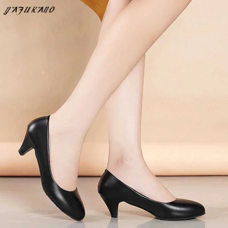 Women Leather Mid Heel Pumps 2023 New High Quality Shoes Classic Black High Heels Shoes for Office Ladies Shoes