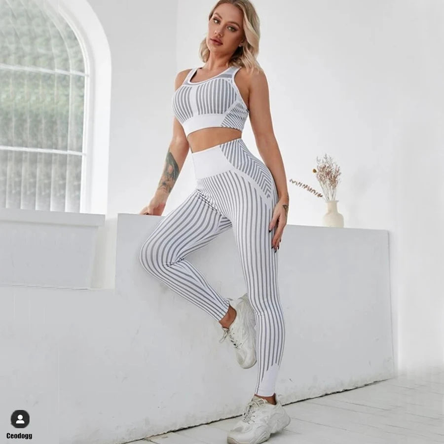 Ensemble de yoga sans couture à rayures pour femmes, vêtements de fitness, vêtements de sport, leggings de gymnastique, soutien-gorge push-up à bretelles, 2 pièces, combinaisons de sport, 2023