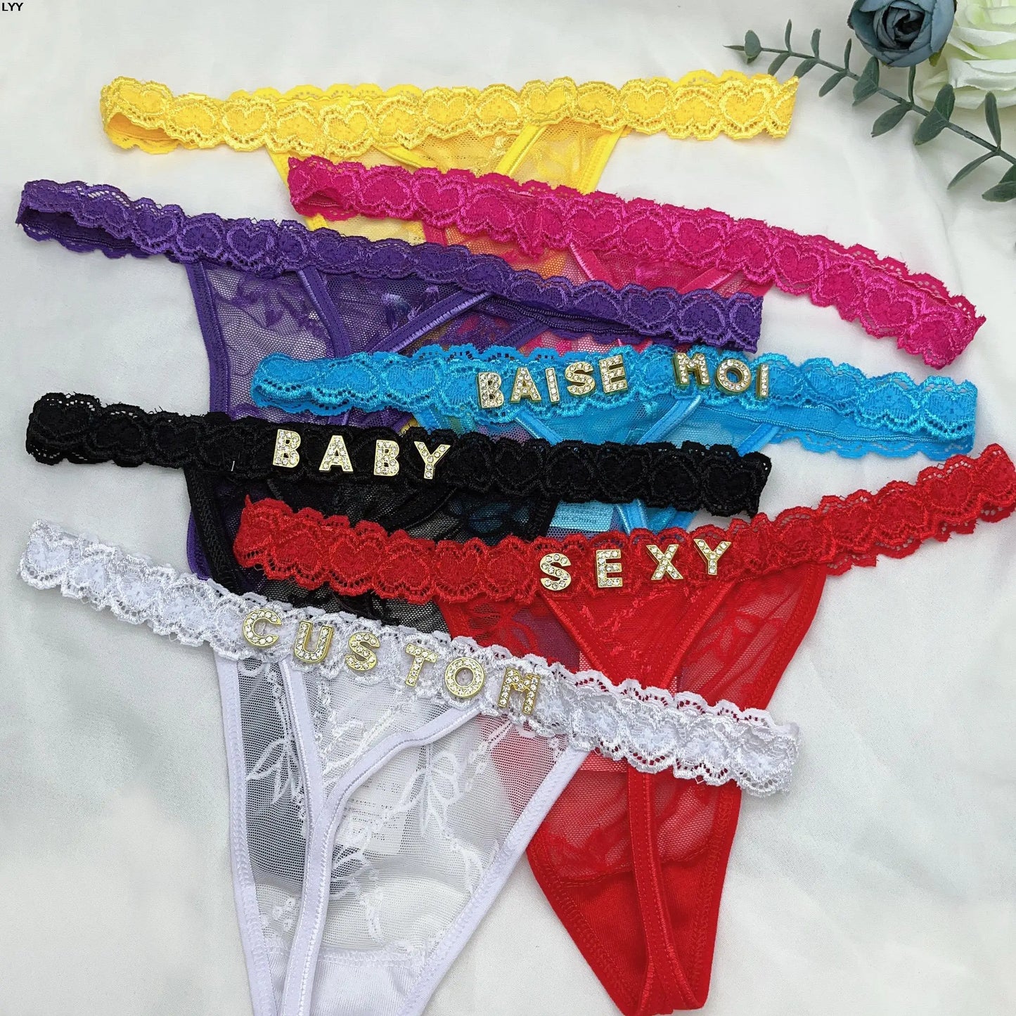 Custom Thong กางเกงผู้หญิง Custom ชื่อสตริงเครื่องประดับเซ็กซี่เลดี้ที่กำหนดเอง Gold Letter บิกินี่บุคลิกภาพส่วนบุคคลทอง